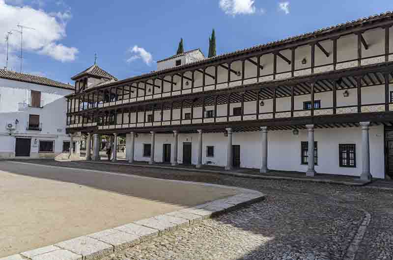 Toledo - Tembleque 05 - plaza Mayor.jpg